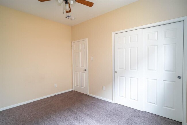 Building Photo - 4704 High Creek Ct