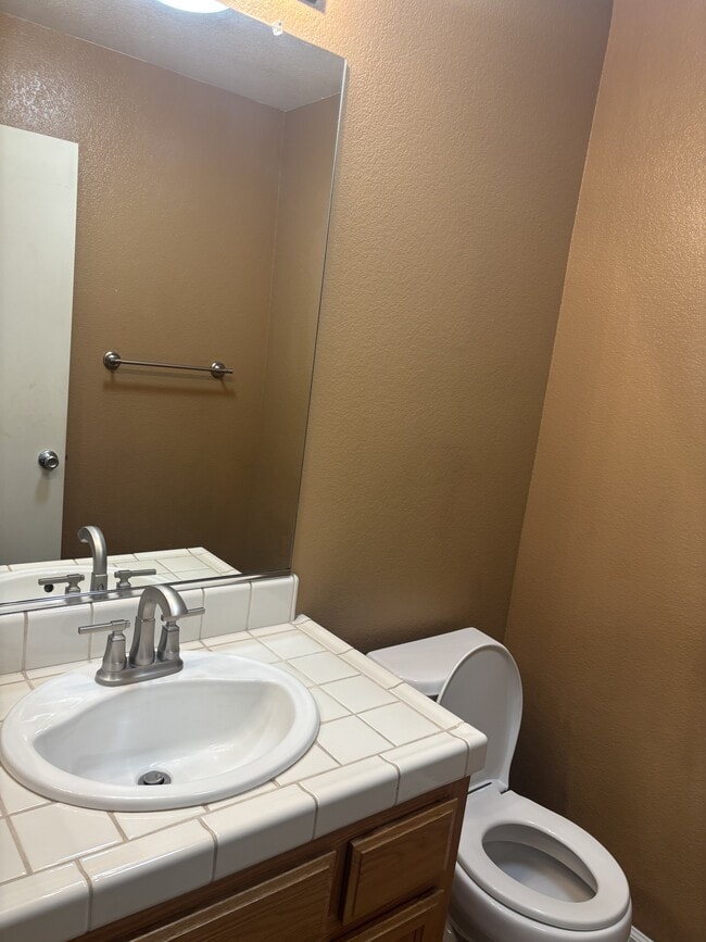 Building Photo - 2520 Arcadia Ct