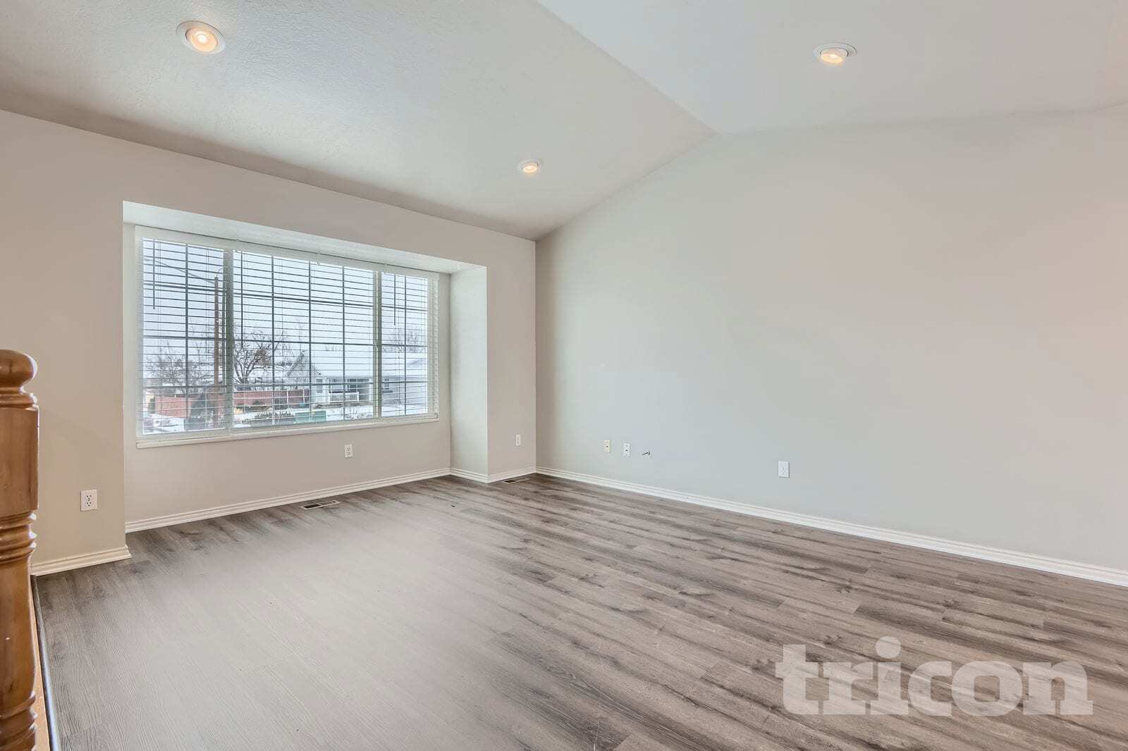 Building Photo - 5206 Midland Dr