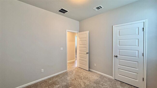 Building Photo - 12411 Zenyatta Dr