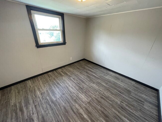 Building Photo - 15510 College Ave