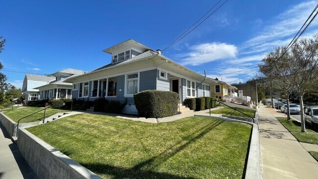 Primary Photo - 1-Bedroom Apartment in Historic Albert Hou...