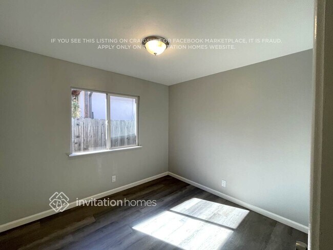 Building Photo - 3823 Shasta Cir