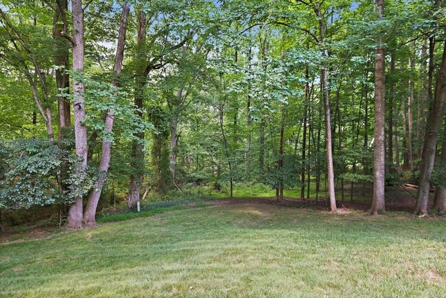 Building Photo - 3142 Searsmont Pl