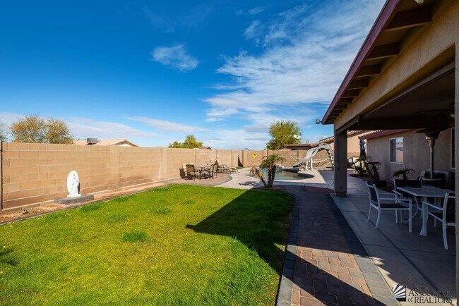 Building Photo - 10120 Galaxy Ave