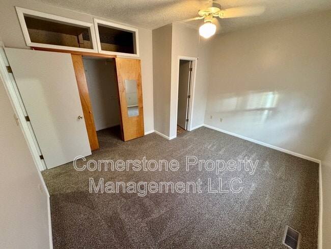 Building Photo - 1307 Elm St