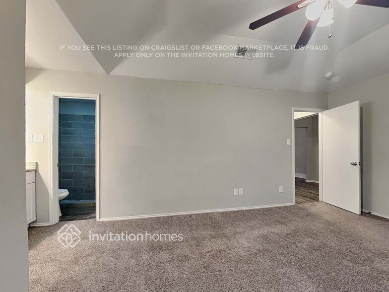 Building Photo - 717 Lynne Ln