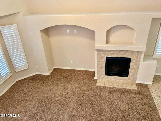 Building Photo - 7334 Prickley Pear Dr