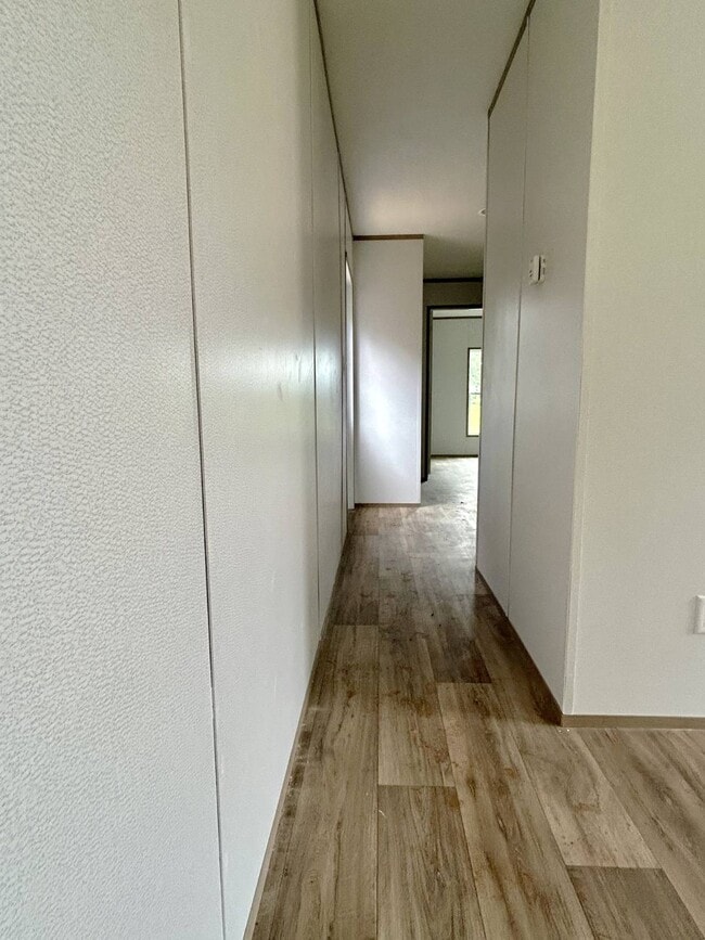 Building Photo - 575 Payne Creek Est