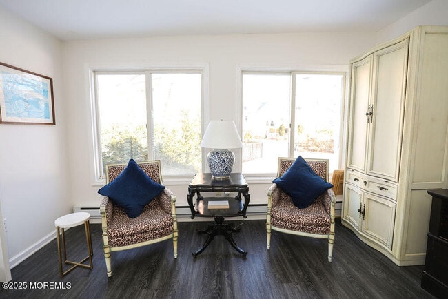 Building Photo - 17 Beach Rd