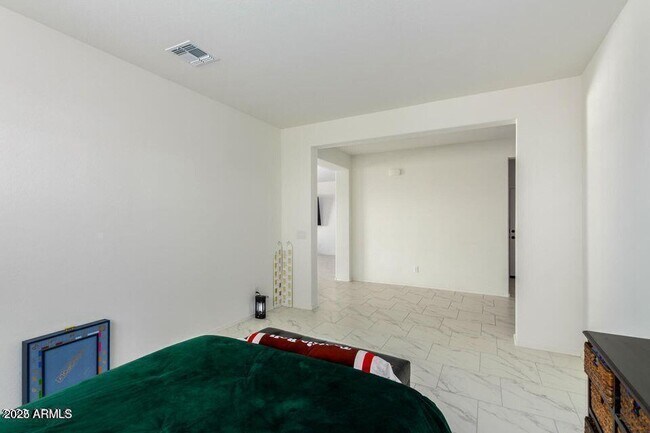 Building Photo - 40838 W Somers Dr