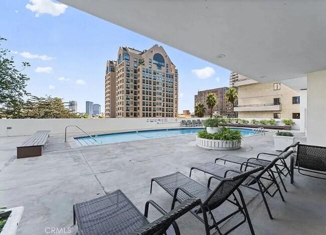 Building Photo - 10501 Wilshire Blvd