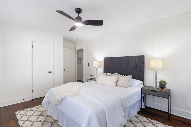 Building Photo - 2359 Polar Rock Ave SW