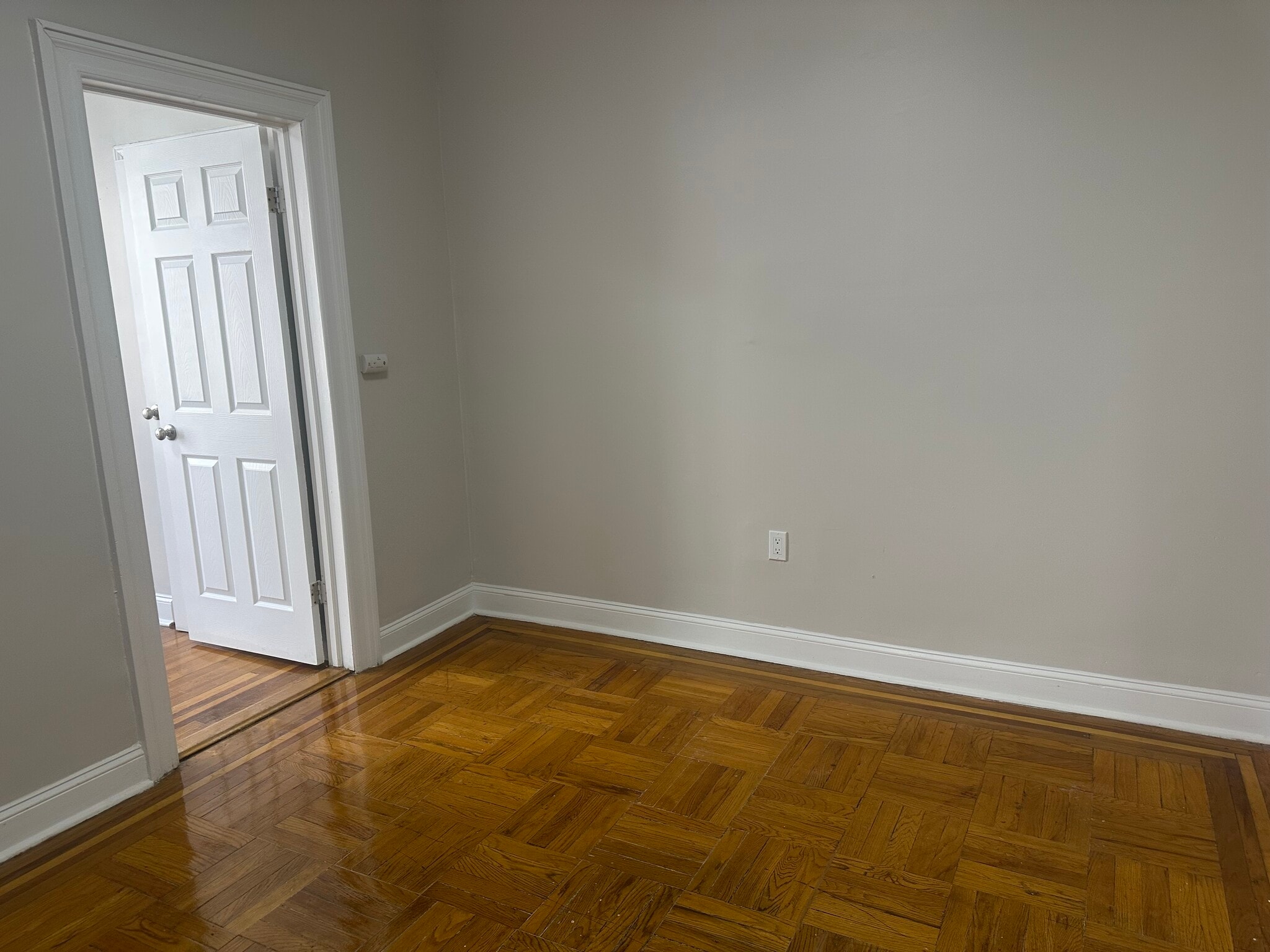 Building Photo - 328 61st St