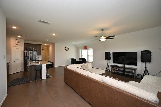 Building Photo - 8210 Vida Costa Dr