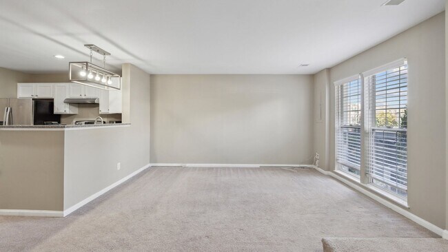 Building Photo - Discover the charm of this beautifully upd...