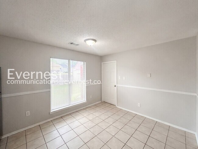 Building Photo - 6571 Ashland Dr