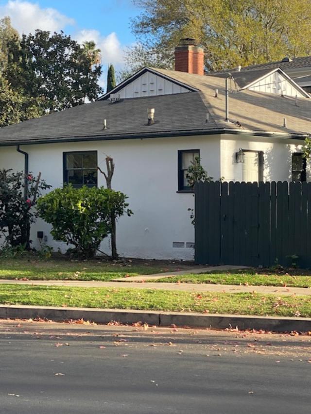 Building Photo - 2601 Castle Heights Pl