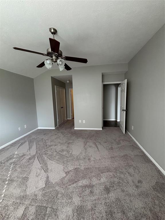 Building Photo - 1702 Oak Ridge Dr