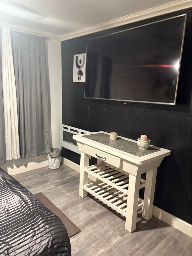 Building Photo - 3021 Gray St