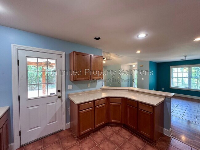 Building Photo - 23 Creekstone Ln