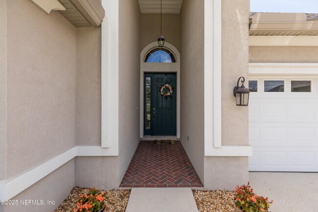 Building Photo - 212 Island Green Dr