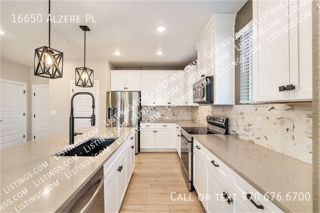 Building Photo - Beautifully Finished Townhome in Parker!