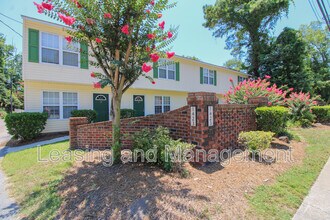 Building Photo - 1423 Ashley River Rd