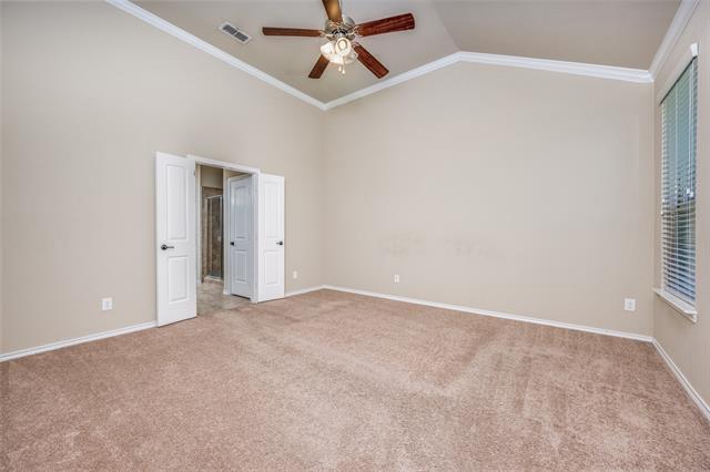 Building Photo - 5901 Longmont Dr