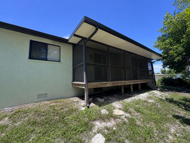 Building Photo - 207 Shore T Rd