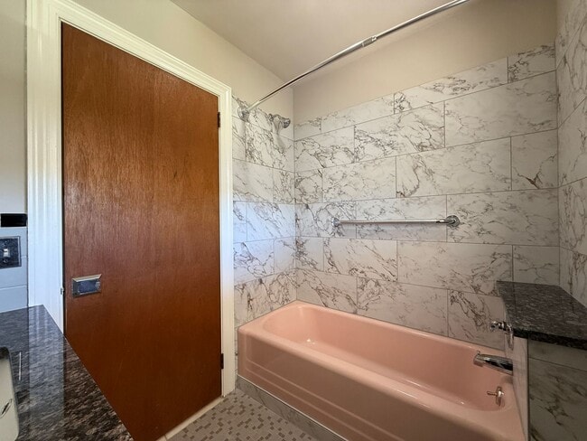 Building Photo - 3241 Harper Rd