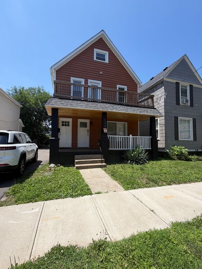 Building Photo - 87th,W.1308