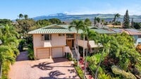 Building Photo - Single-family home with upstairs & downstairs rentals