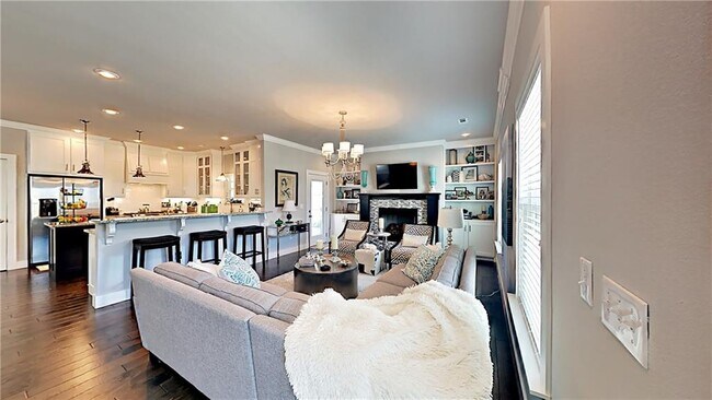 Building Photo - 6519 W Pleasant Way