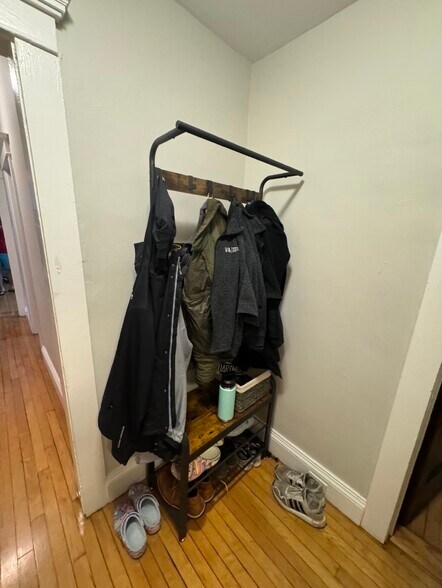 Building Photo - 12 Farrington Ave