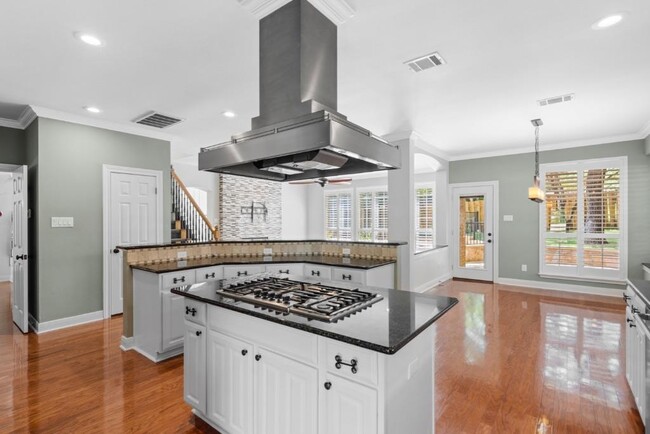 Building Photo - 10605 Coreopsis Dr