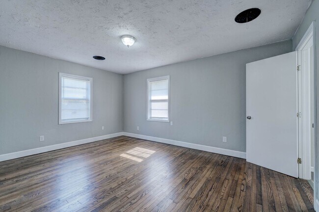 Building Photo - 3 bed 2 bath home in Choctaw,ok