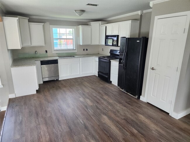 Building Photo - 1010 22nd St