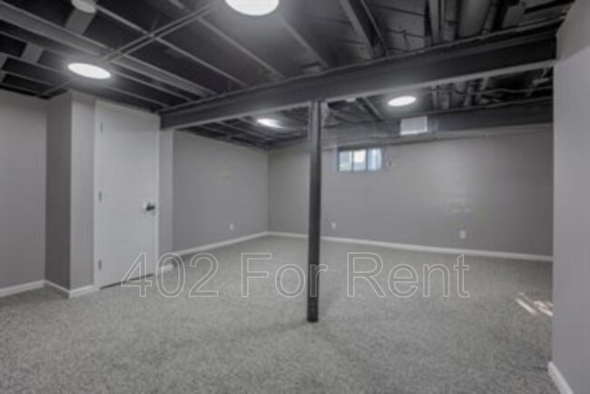 Building Photo - 4332 Fowler Ave