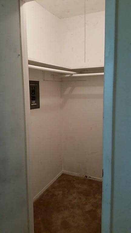 Building Photo - 5519 Mendota Ln