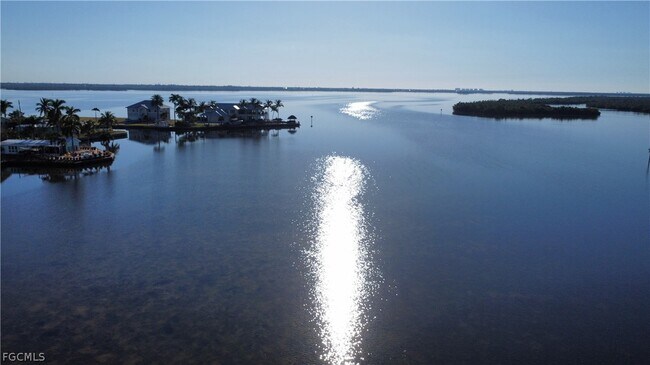 Building Photo - 4743 Pine Island Rd