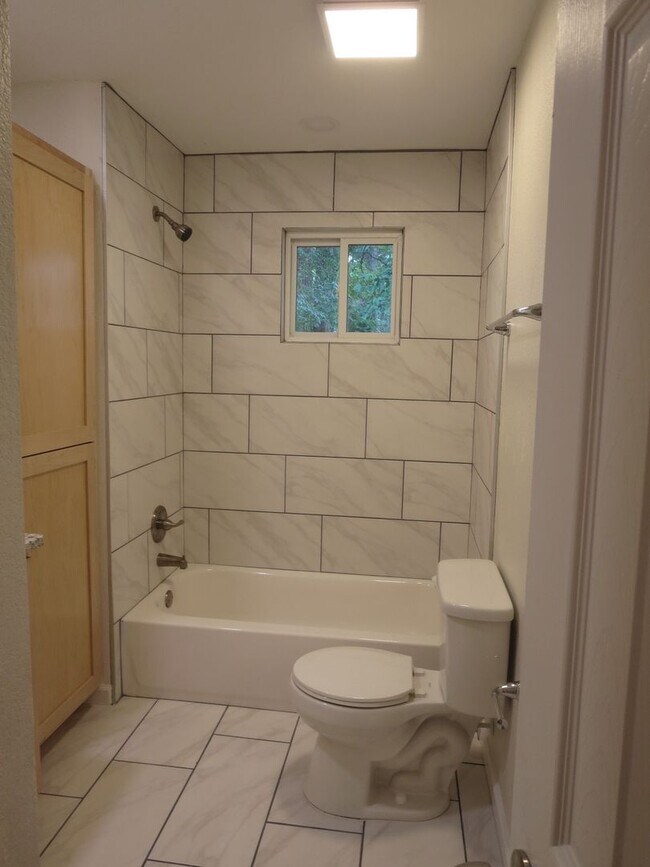 Building Photo - Aragona Village