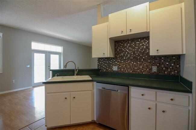 Building Photo - 5491 Moon Valley Dr