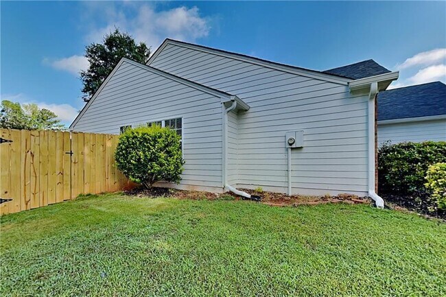 Building Photo - 3165 Bellestone Ct