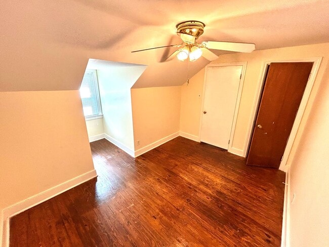 Building Photo - 2812 Groveland Ave