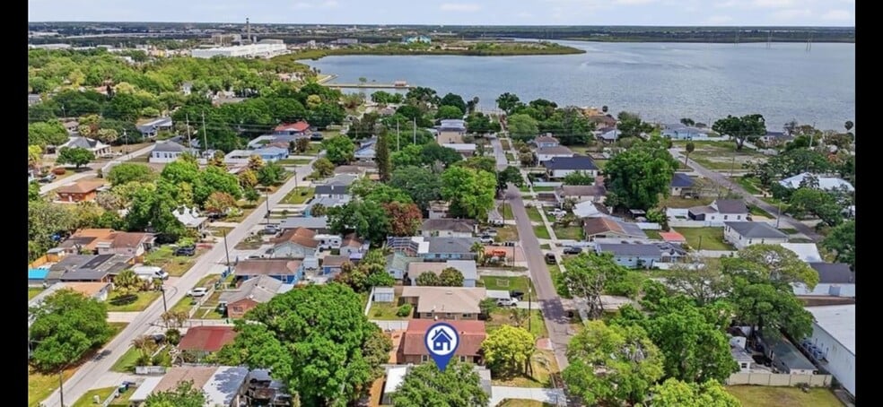 Building Photo - 2206 Gordon St