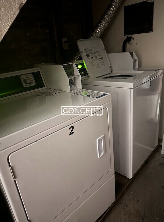 Building Photo - 15 Garden St