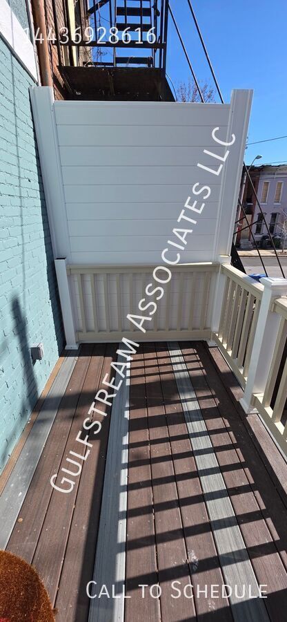 Building Photo - 555 Presstman St