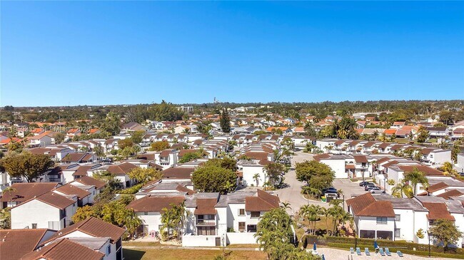 Building Photo - 1301 SW 124th Ct