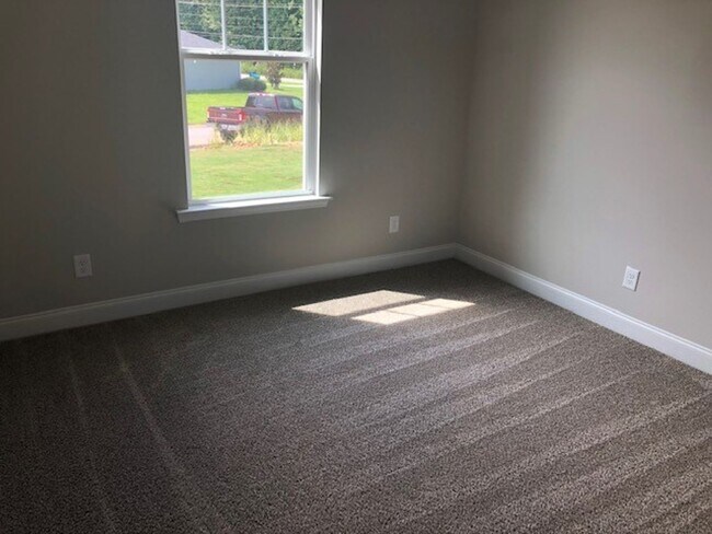 Building Photo - 103 Chancellor Ct